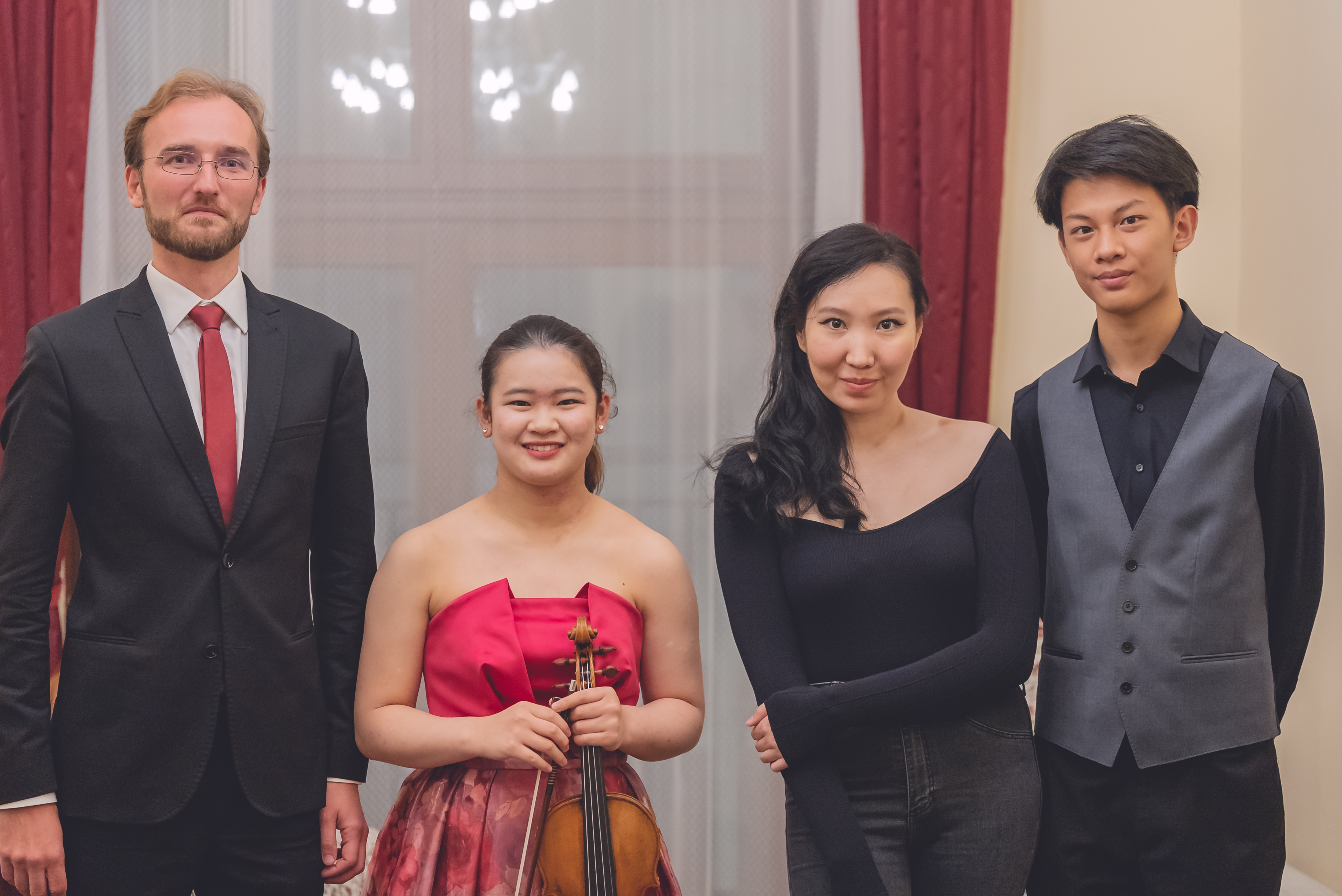 Stanisław Suchora (SONORA), Hina Maeda (1st Prize), Meruert Karmenova (2nd Prize), Qingzhu Weng (3rd Prize) © Fresh Frame / Wieniawski Society